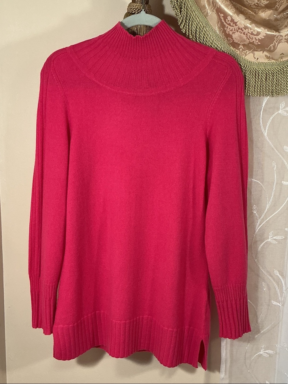 NWT Isaac Mizrahi Women's Hot Barbie Pink Ribbed Mock Neck Sweater Cashmere Sz S